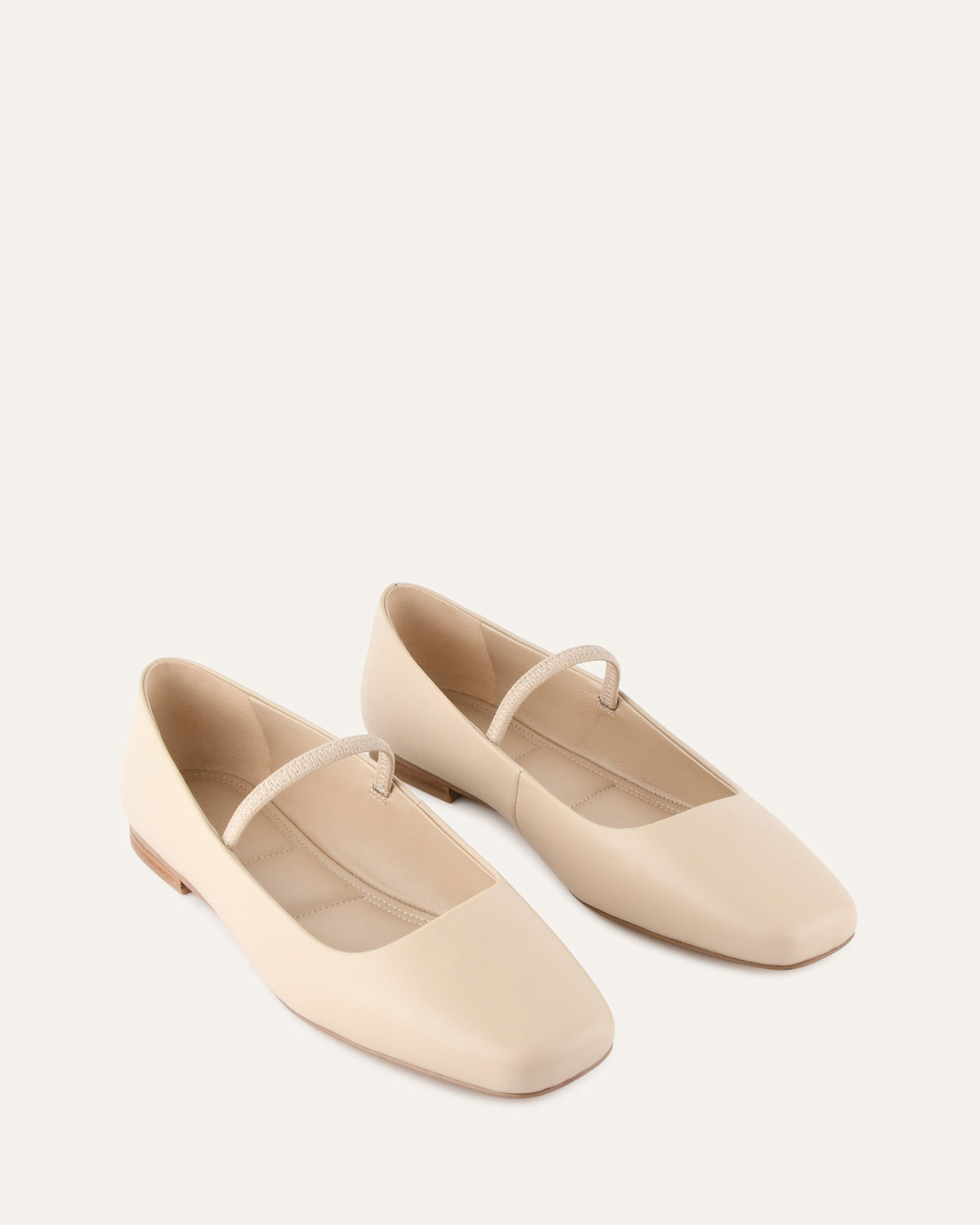 AVERY CASUAL FLATS SAND LEATHER