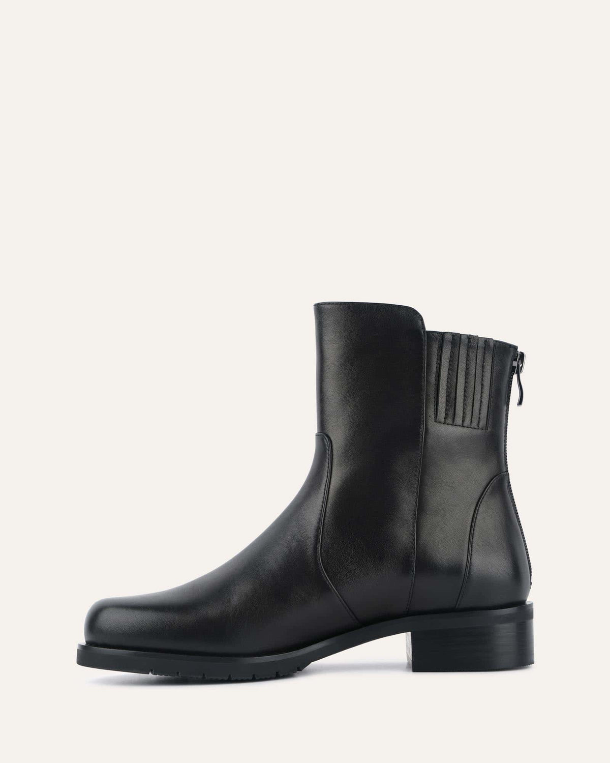 JOHNSTON FLAT ANKLE BOOTS BLACK LEATHER