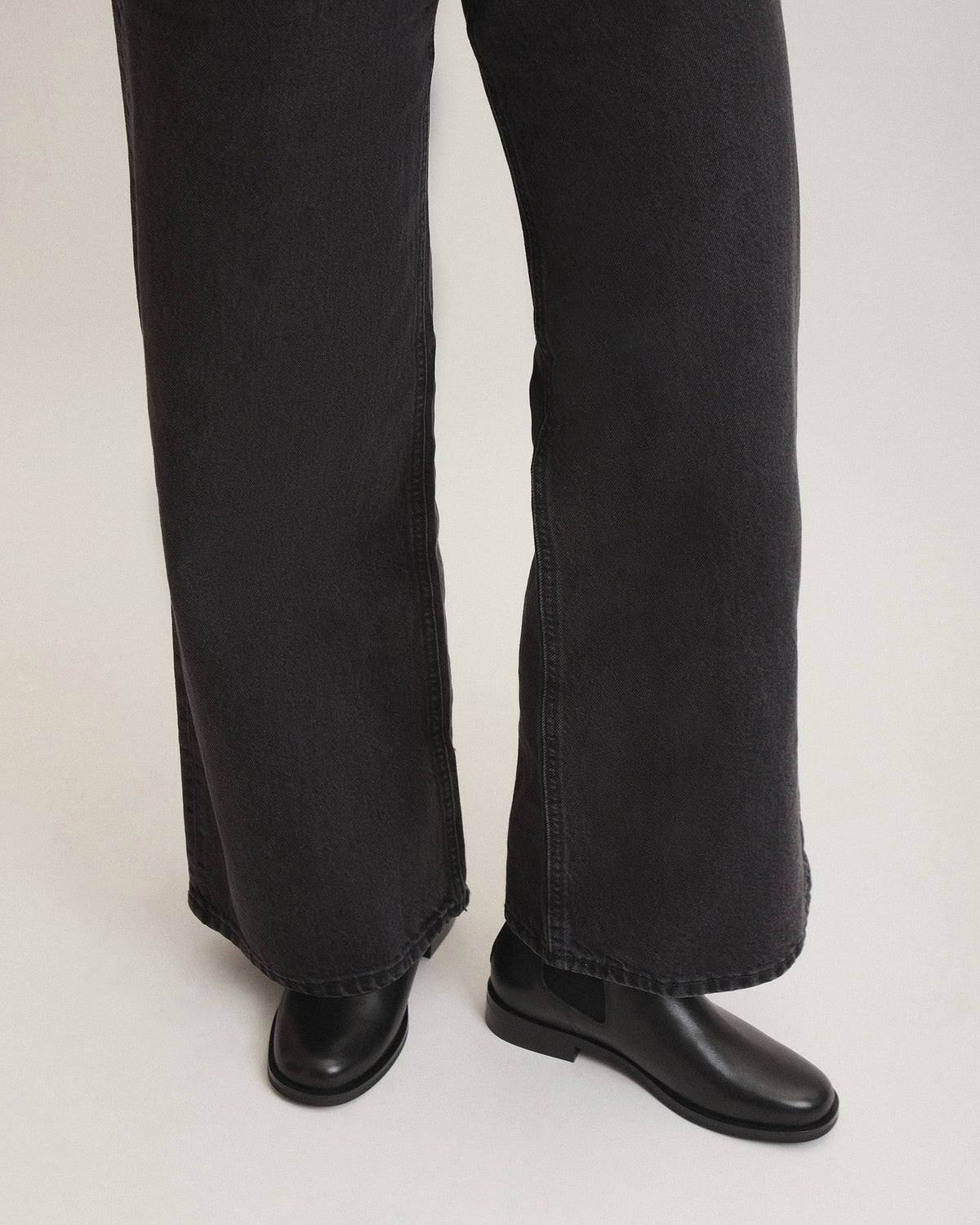 GABE FLAT ANKLE BOOTS BLACK LEATHER