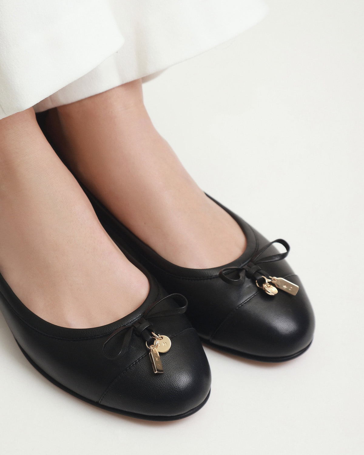 HERMIONE DRESS FLATS BLACK LEATHER