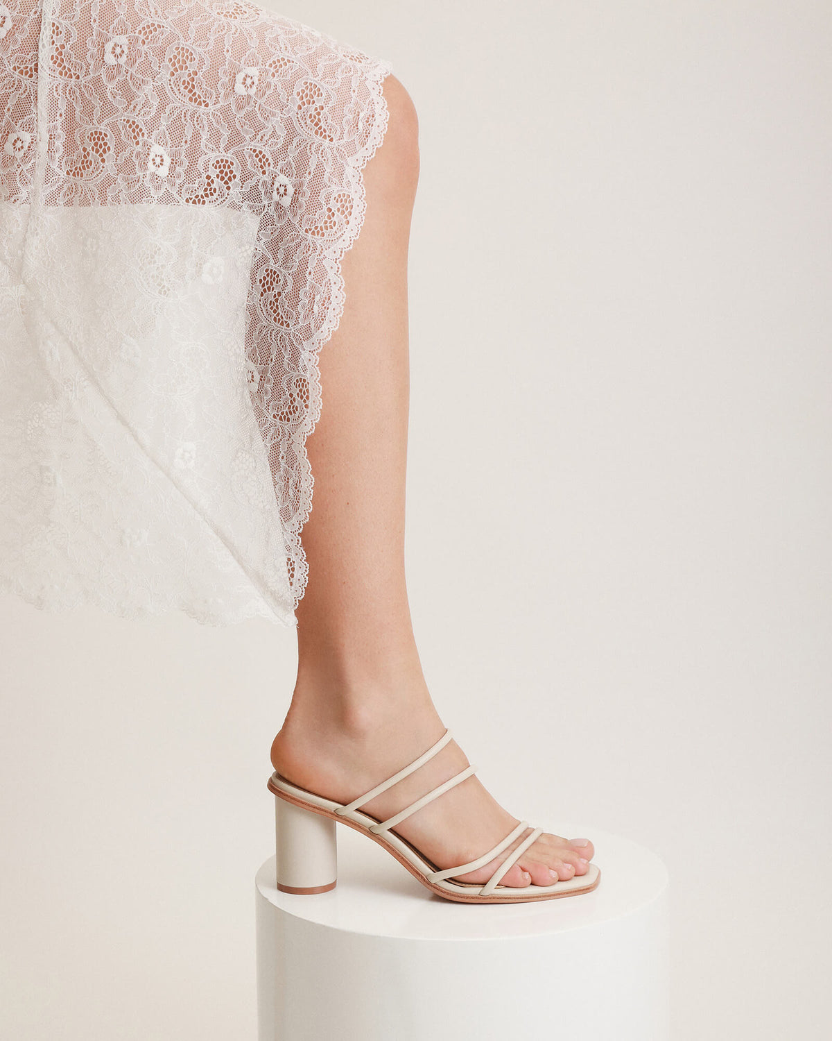 NAOMI MID HEEL SANDALS OFF WHITE LEATHER