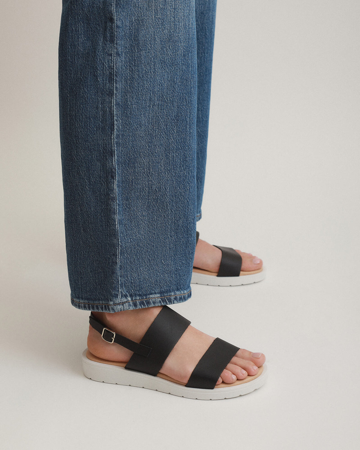 ROSALIE FLAT SANDALS BLACK LEATHER