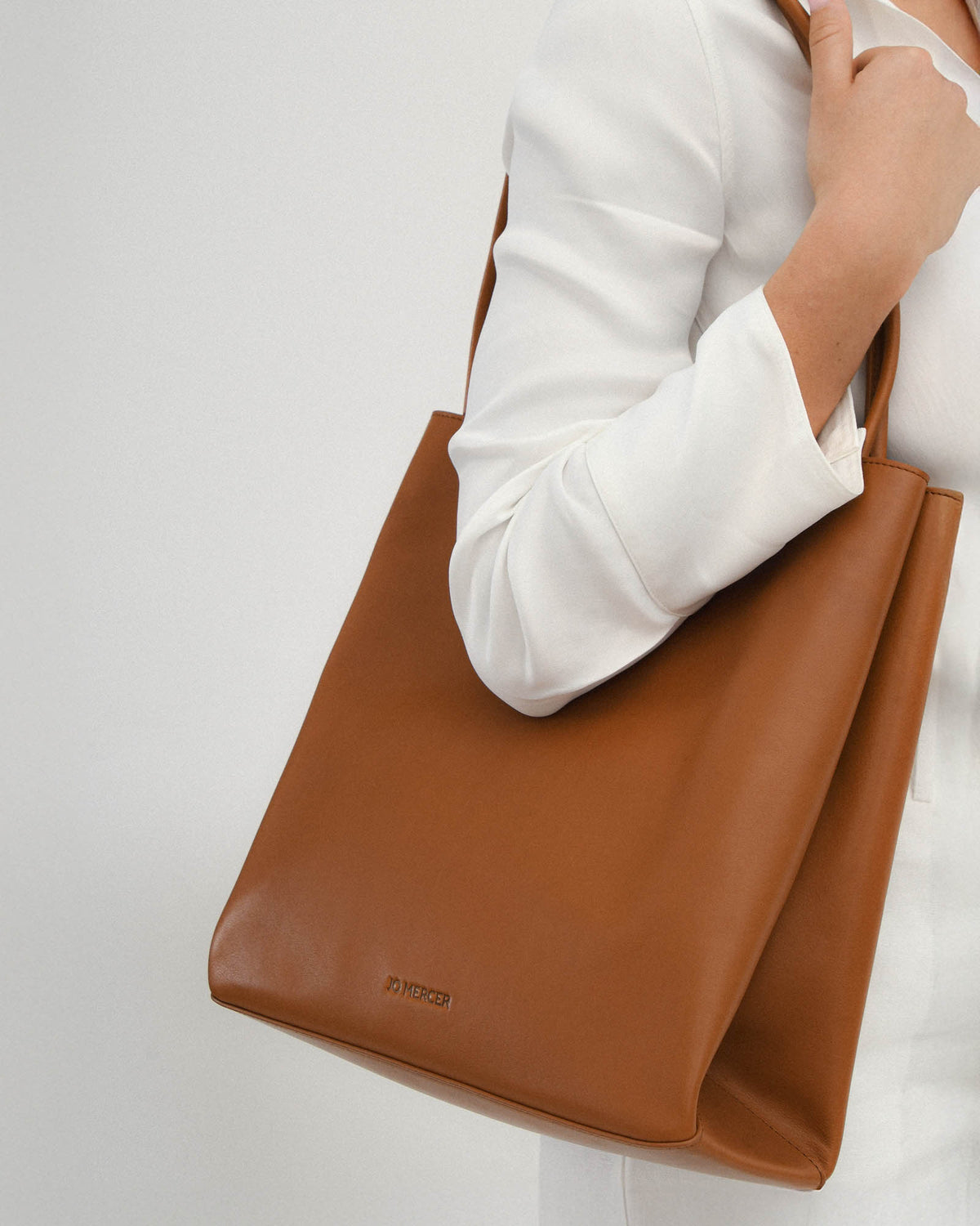 THEODORE SHOULDER BAG TAN LEATHER