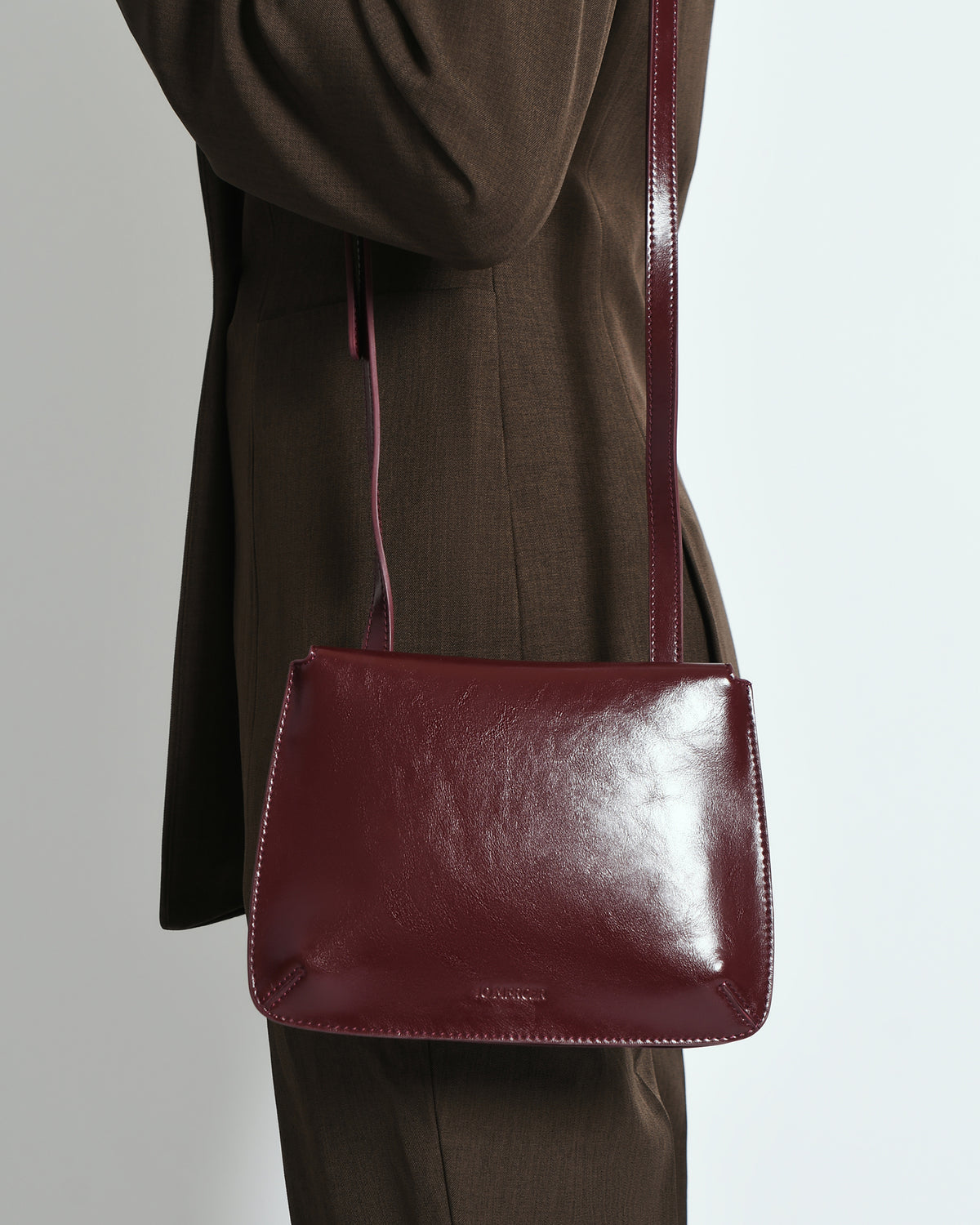 AMBER CROSSBODY BAG MERLOT LEATHER