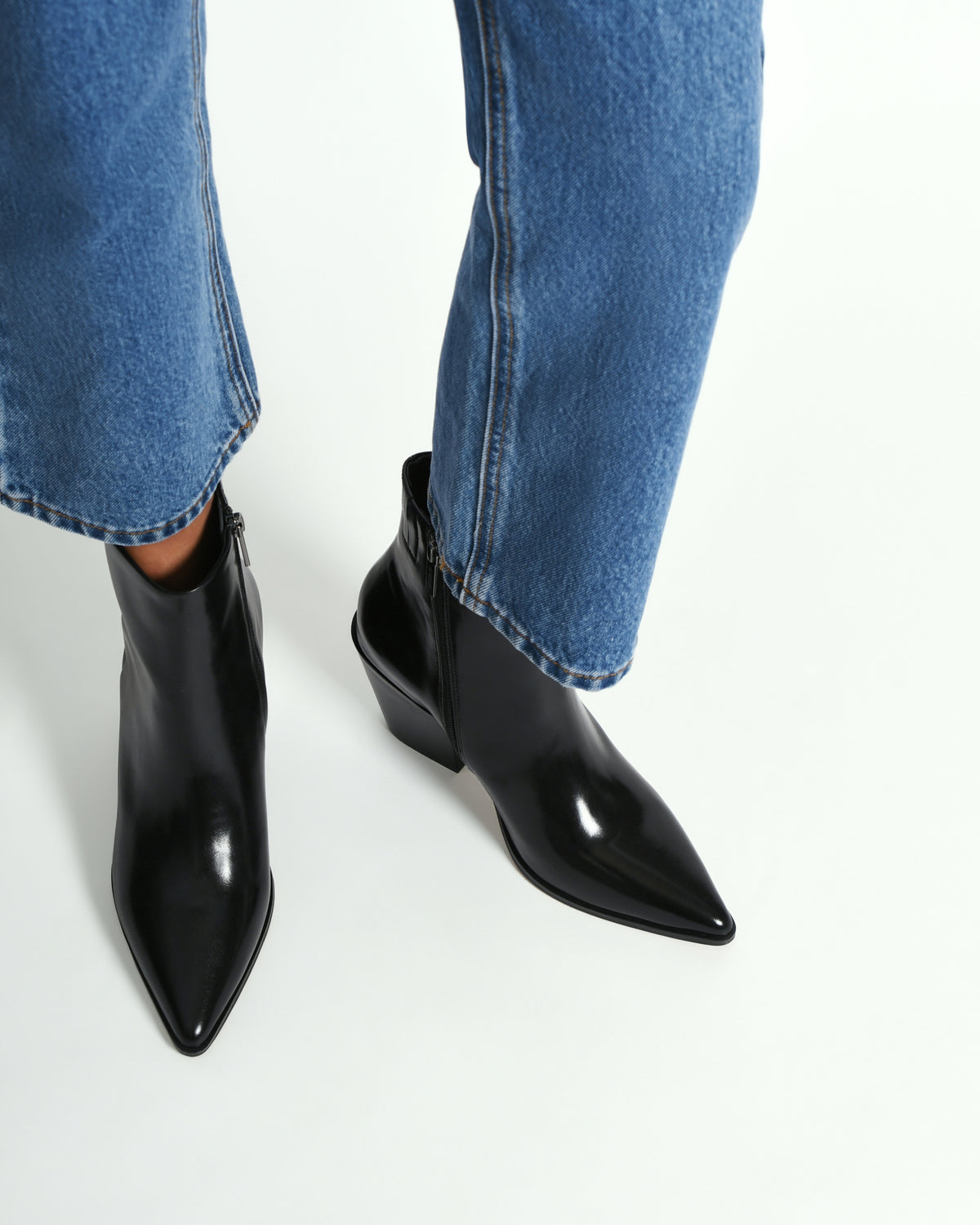 FREDDIE MID ANKLE BOOTS BLACK LEATHER