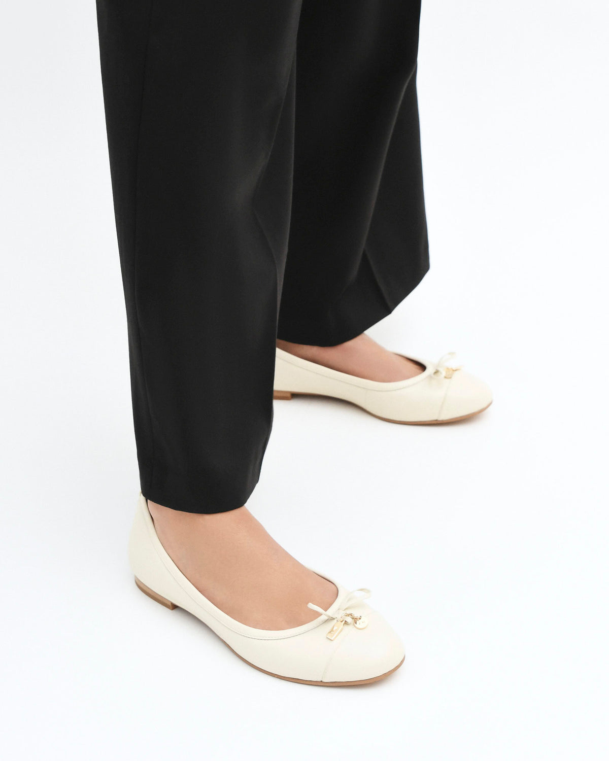 HERMIONE DRESS FLATS OFF WHITE WOVEN