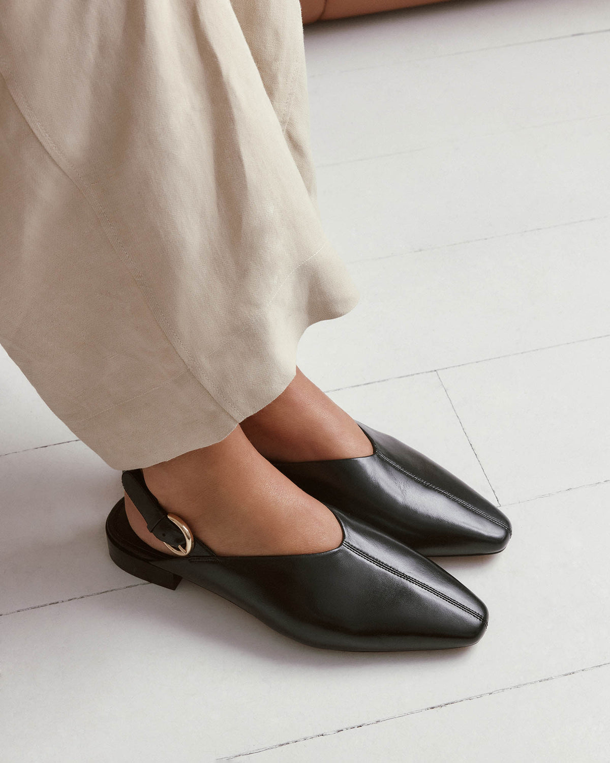 LILLIAN CASUAL FLATS BLACK LEATHER