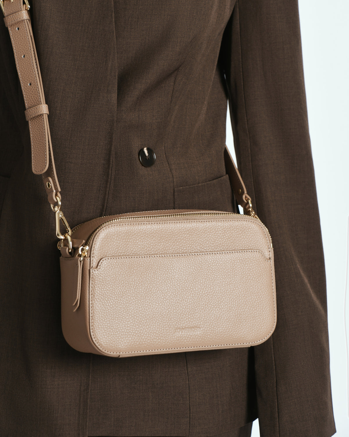 PHOEBE CROSSBODY BAG TAUPE LEATHER