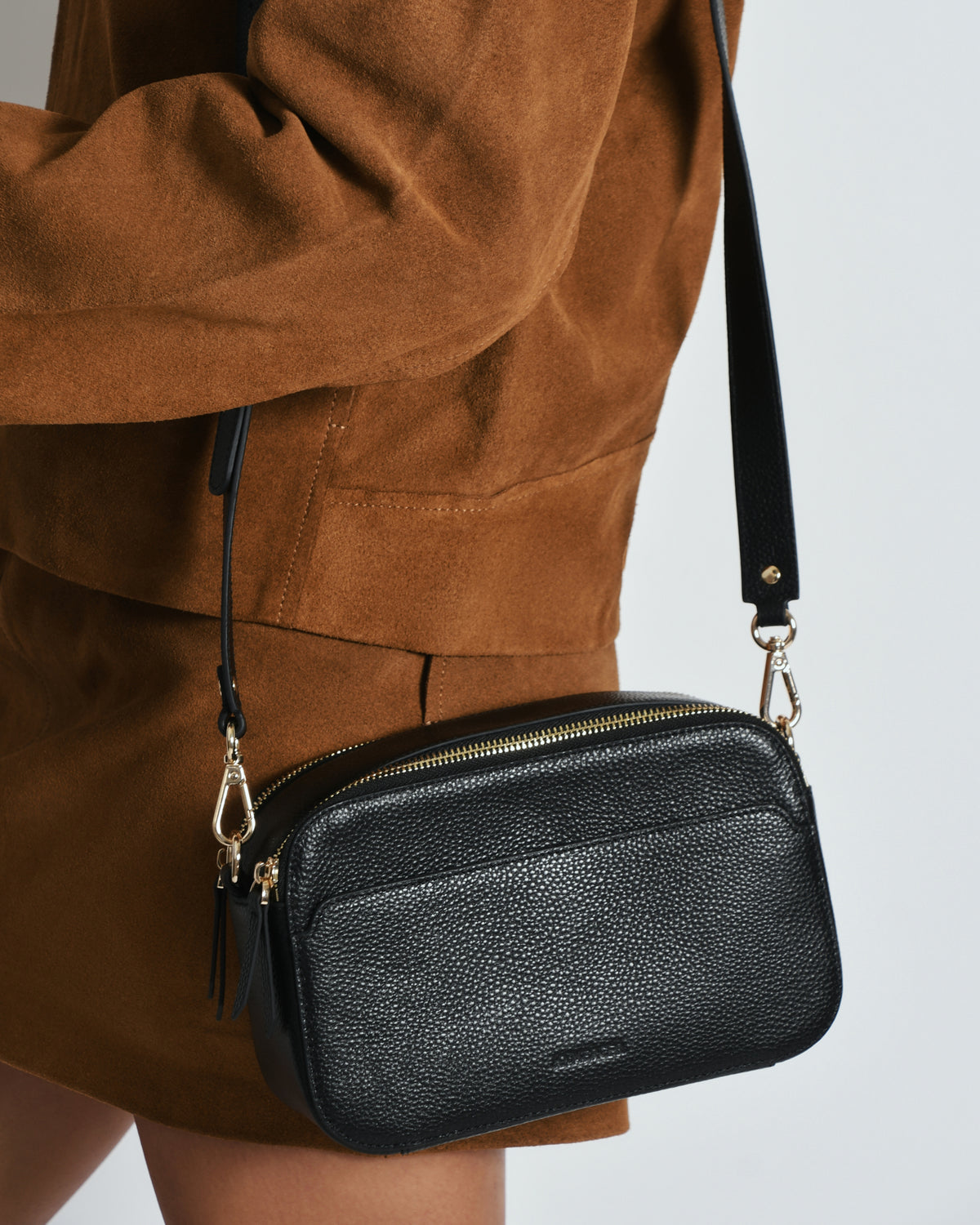 PHOEBE CROSSBODY BAG BLACK LEATHER