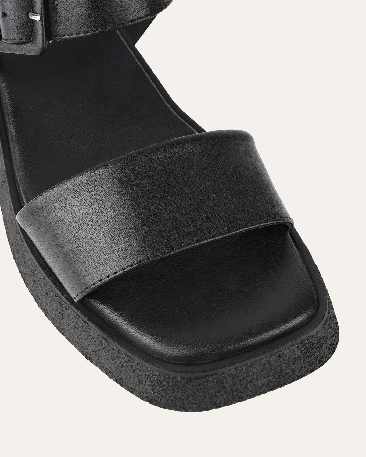 ZURI FLAT SANDALS BLACK LEATHER